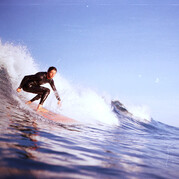 Surf, take off sur la vague