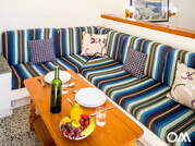 coin salon confortable dans l'appartement