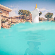 Surf Villa Fuerteventura, plaisir et rafraîchissement dans la piscine